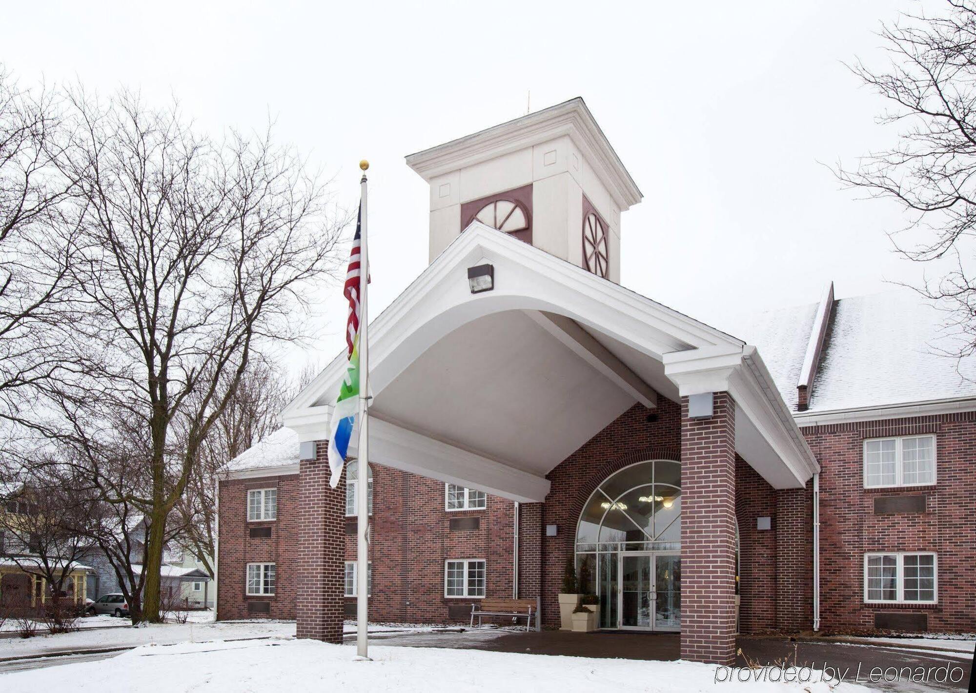 Holiday Inn Express Des Moines-At Drake University, An Ihg Hotel Экстерьер фото